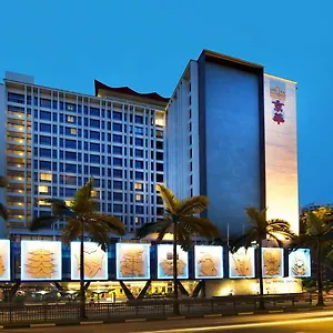 **** Hotel Royal Singapura