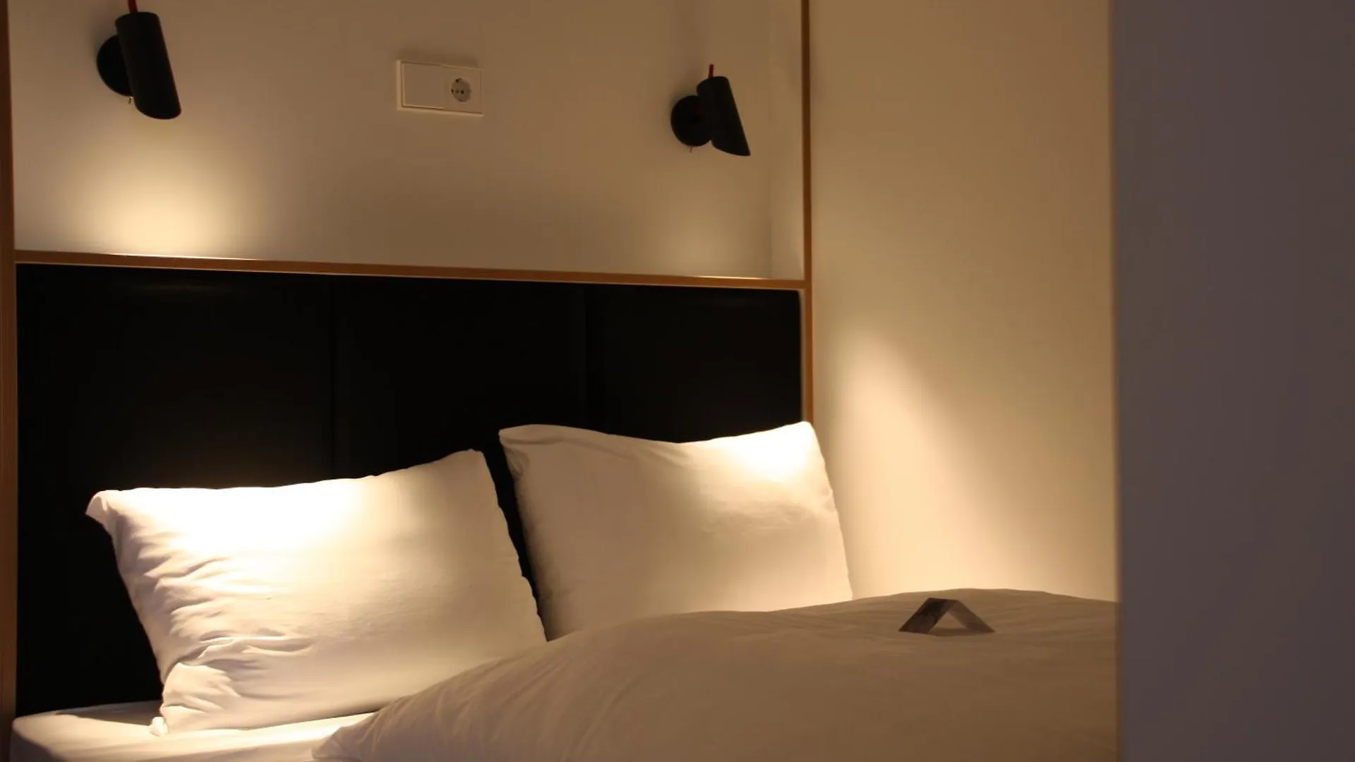 Aparthotel Zoku Amsterdam 4*,  Pays-Bas