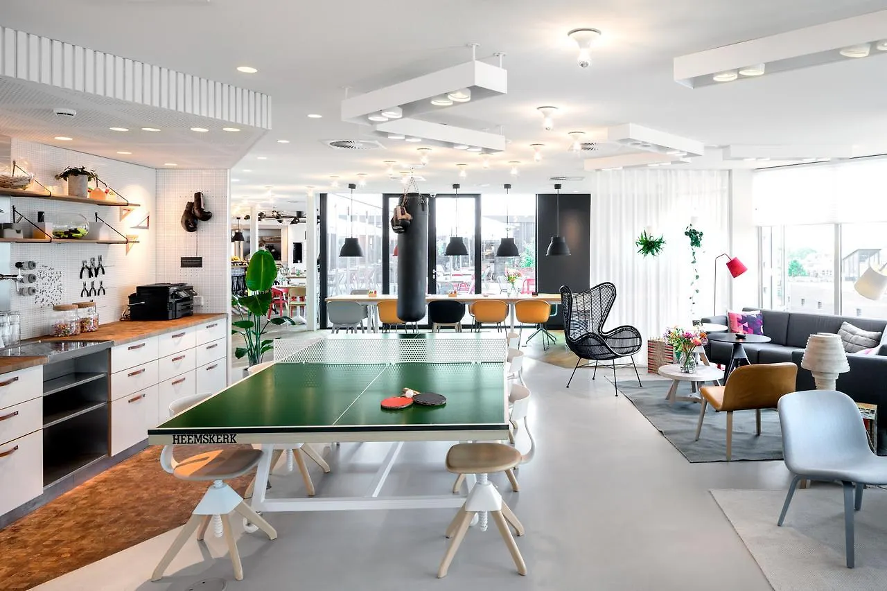 Zoku Amsterdam Apart otel