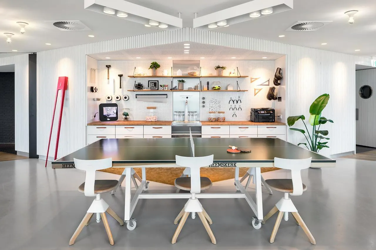 Zoku Amsterdam Apart otel