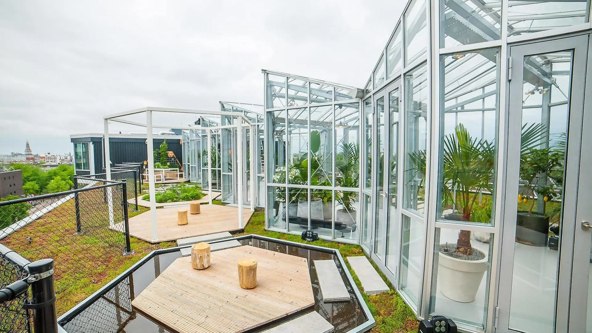 Zoku Amsterdam Apart otel