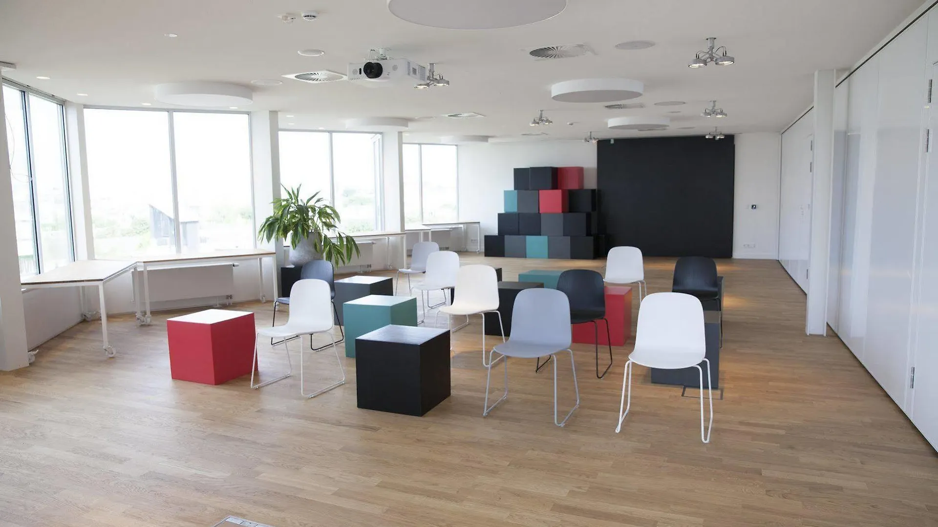 Zoku Amsterdam Apart otel